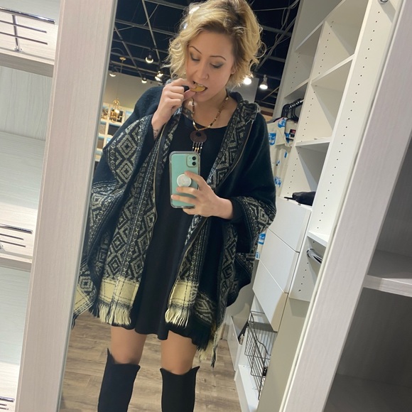 Meet your Posher, Kelsi - Picture 1 of 5